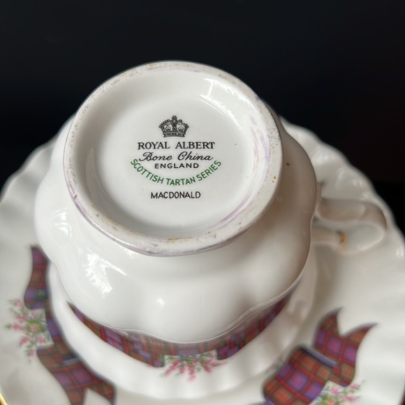 Clan MacDonald Teacup Royal Albert Scottish Tartan Series - Picture 5 of 7
